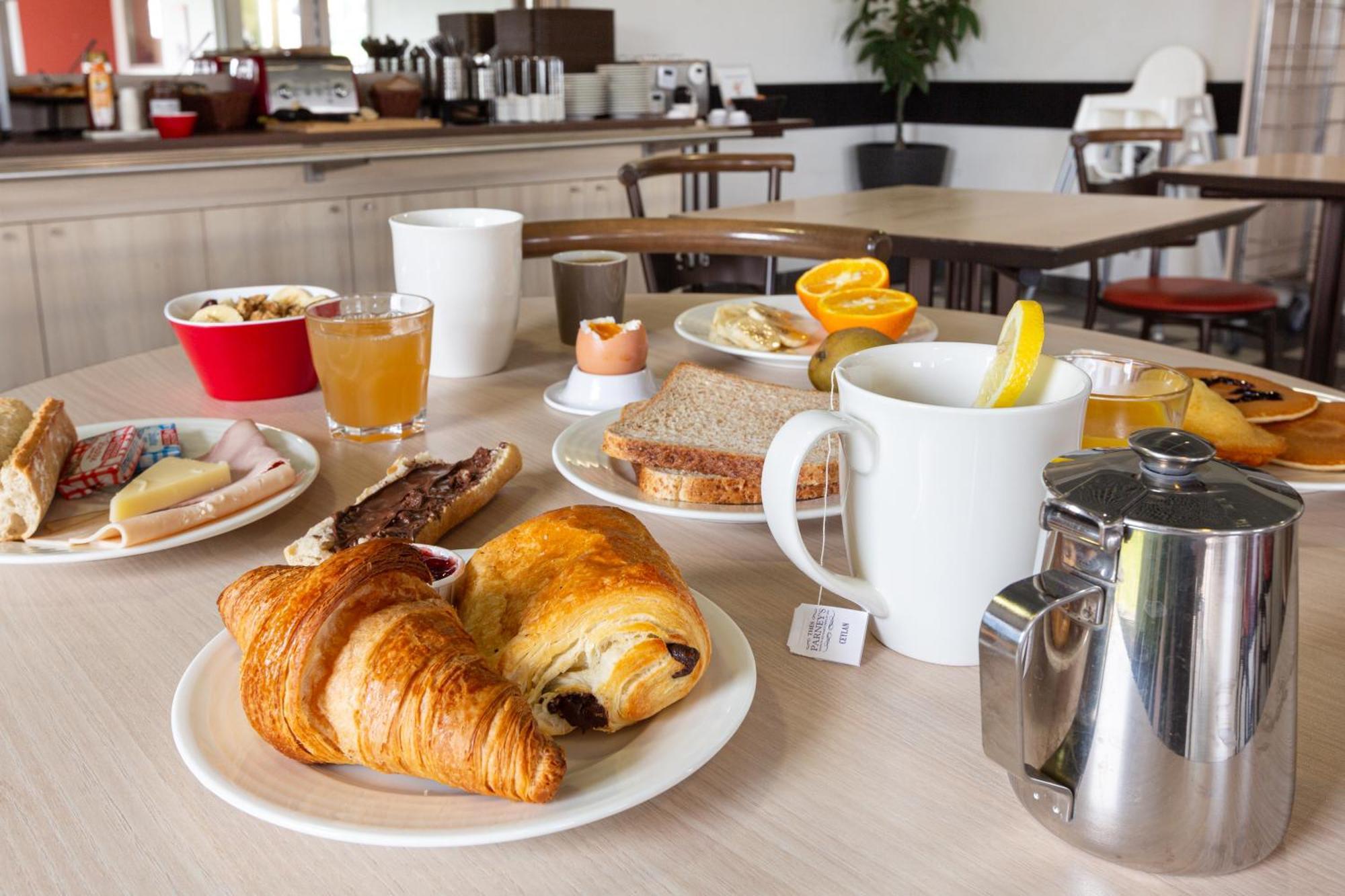 Ace Hotel Chateauroux Deols エクステリア 写真