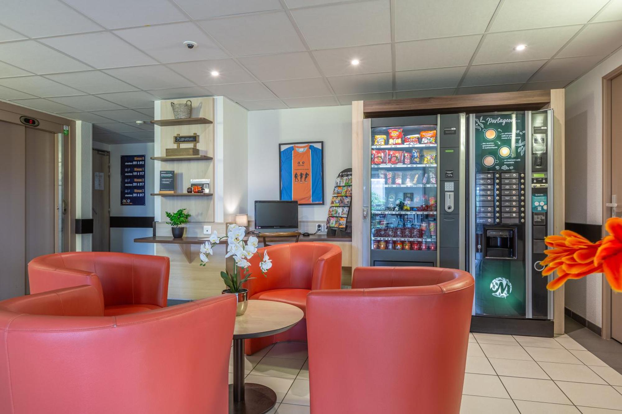 Ace Hotel Chateauroux Deols エクステリア 写真
